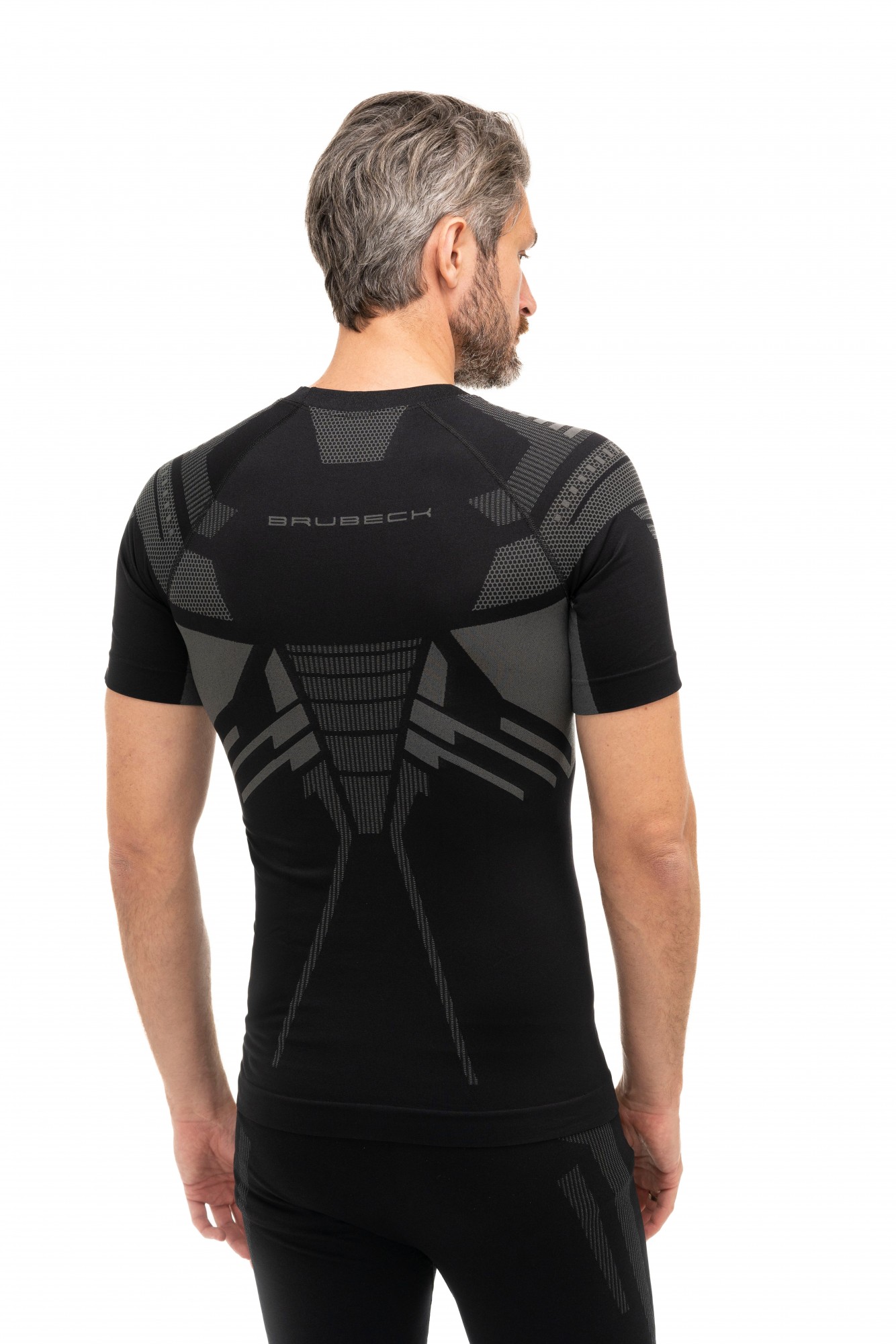 KOSZULKA TERMOAKTYWNA MĘSKA Z KRÓTKIM RĘKAWEM BRUBECK DRY SS13700 GRAFIT CZARNY